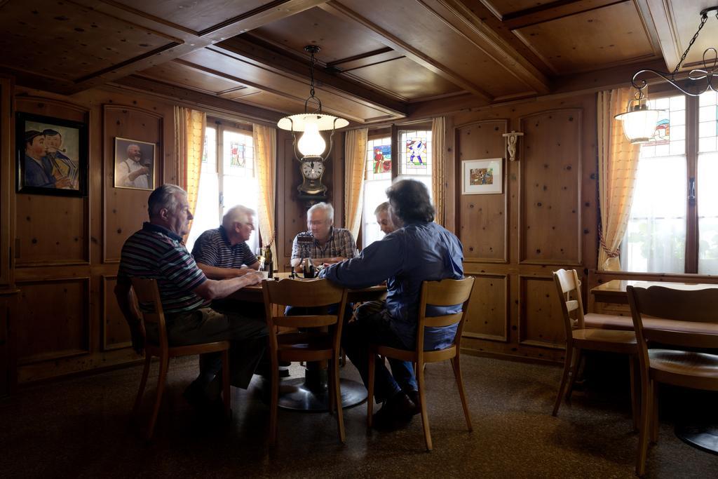 Kunsthotel Linde Garni Einsiedeln Extérieur photo